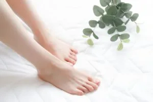ふくらはぎと足先